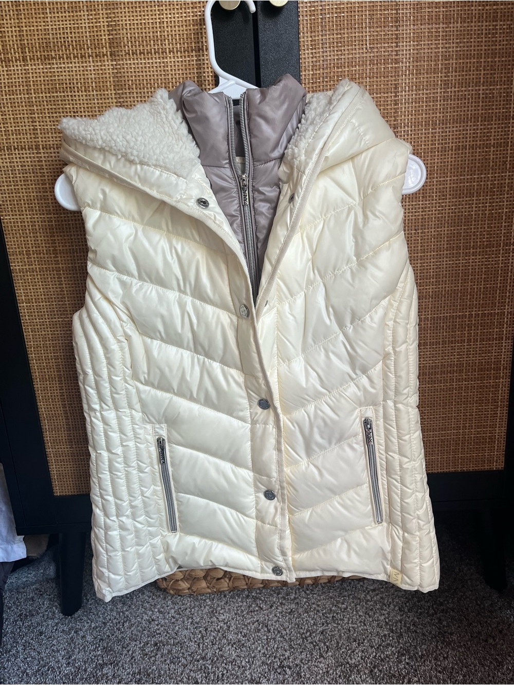 Marc New York Performance Women's Cream Quilted Hooded Puffer Vest